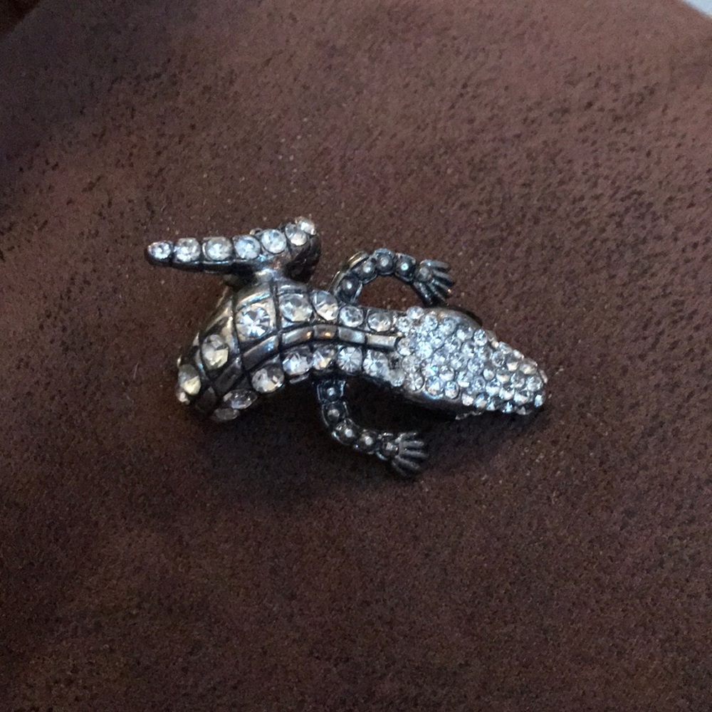 Blinded out Lizard ring